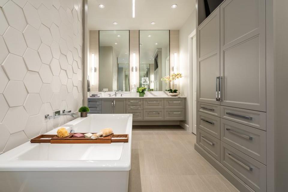 Elegant bathroom